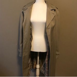 Pierre Cardin trench coat! Plaid interior.